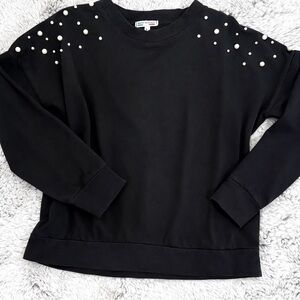 MADE IN ITALY Quiet Luxury Pearl Sweater Black Crewneck Embellished Shoulder Top